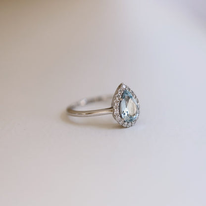 Teardrop Aquamarine Diamond Ring, Vintage Pear Shape Aquamarine Ring, Aquamarine Ring with Rounded Diamonds, Aquamarine Birthstone Ring